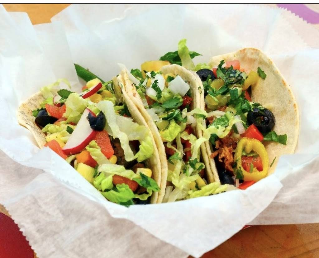 The Burrito Bowl | restaurant | 809 Broadway, East Providence, RI 02914, USA | 4014382695 OR +1 401-438-2695