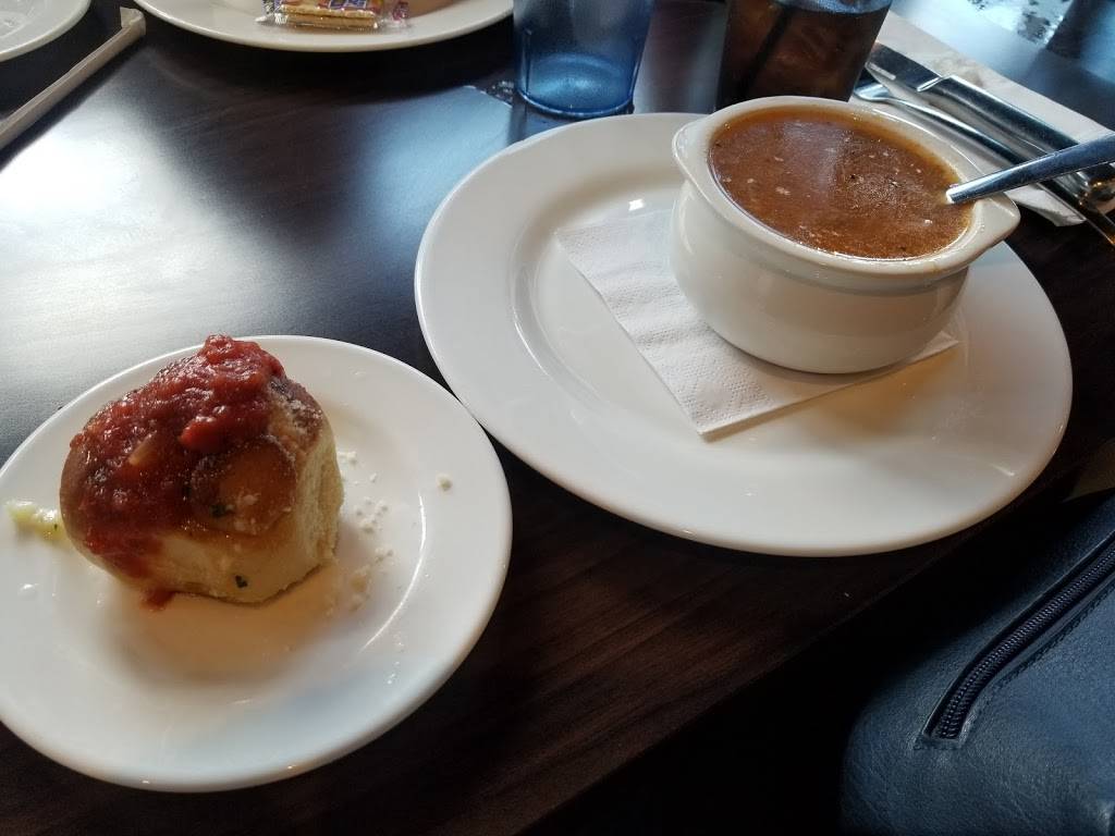 Enzos | restaurant | 207 Boices Ln, Kingston, NY 12401, USA | 8453833696 OR +1 845-383-3696