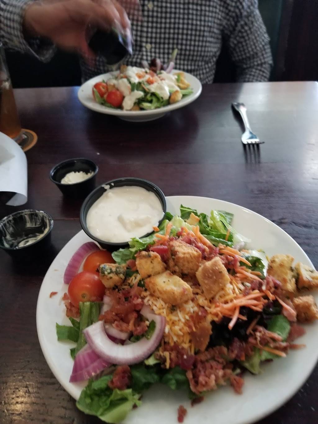 J. Carters Tavern Grill | restaurant | 40365 Murrieta Hot Springs Rd, Murrieta, CA 92563, USA | 9518942700 OR +1 951-894-2700