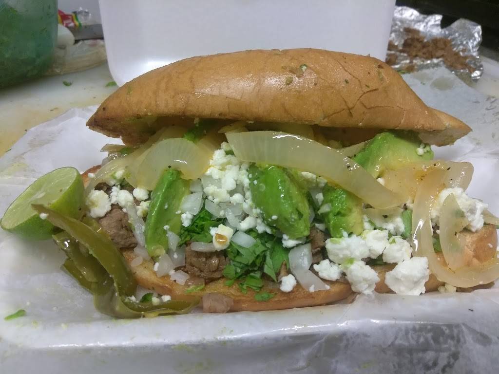 Taqueria Los Inolvidables | restaurant | 201 S Main St, Highlands, TX 77562, USA | 8325563027 OR +1 832-556-3027