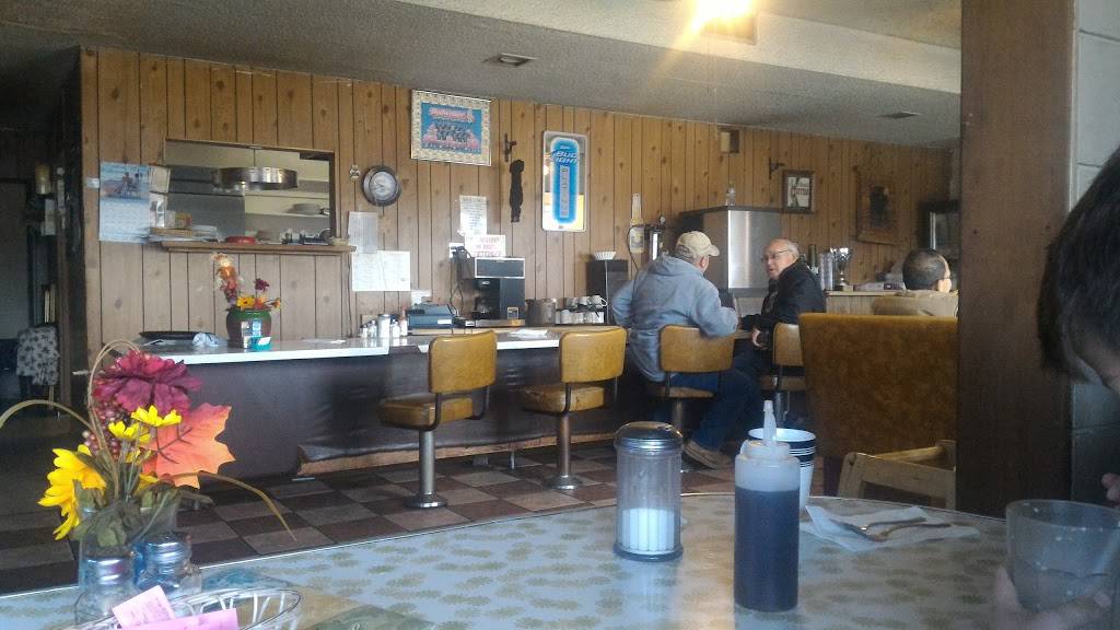 Annies Restaurant | restaurant | 27666 CA-74, Romoland, CA 92585, USA | 9519280217 OR +1 951-928-0217