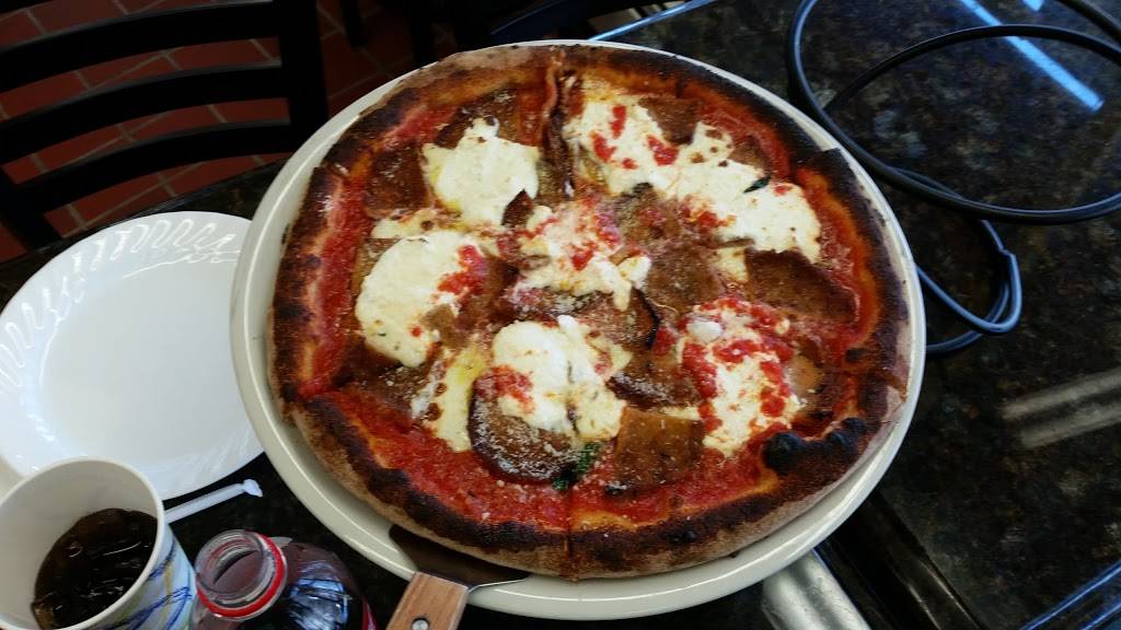 Saverios Authentic Pizza Napoletana | meal takeaway | 929 N Broadway, North Massapequa, NY 11758, USA | 5167990091 OR +1 516-799-0091