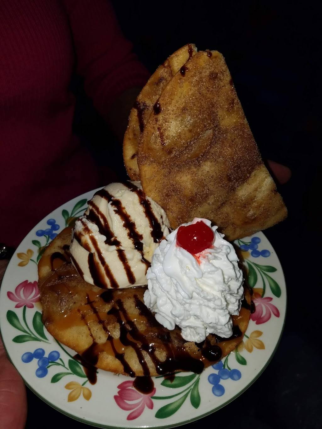 Christys Pub Grub | restaurant | 69 S Main St, Crossville, TN 38555, USA | 9313370531 OR +1 931-337-0531