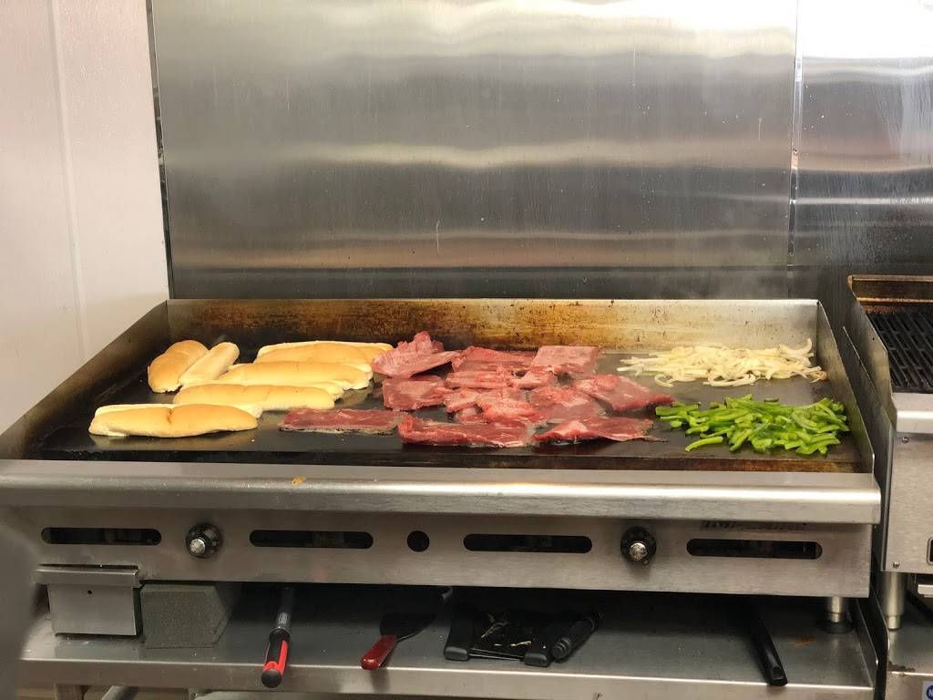 Steak & Cheese Market | restaurant | 25827 W Warren St, Dearborn Heights, MI 48127, USA | 3137897880 OR +1 313-789-7880