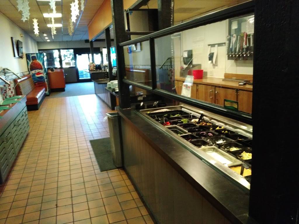 Round Table Pizza | meal delivery | 10375 Folsom Blvd, Rancho Cordova, CA 95670, USA | 9163622348 OR +1 916-362-2348