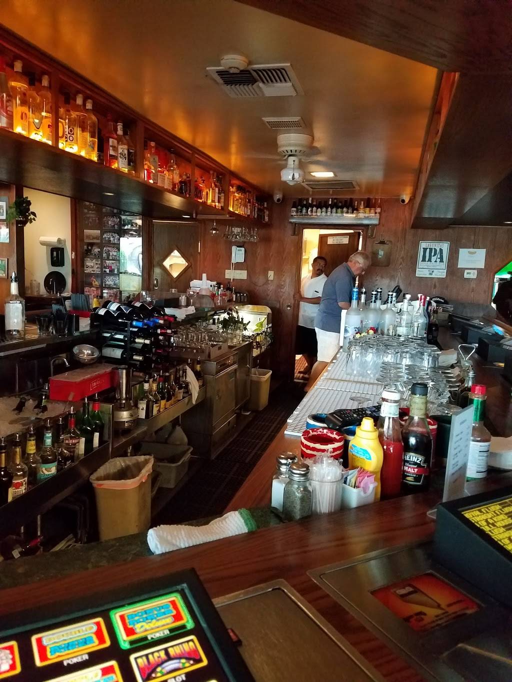 Simons Cafe & Lounge | cafe | 6135 Lakeside Dr # 113, Reno, NV 89511, USA | 7758298777 OR +1 775-829-8777