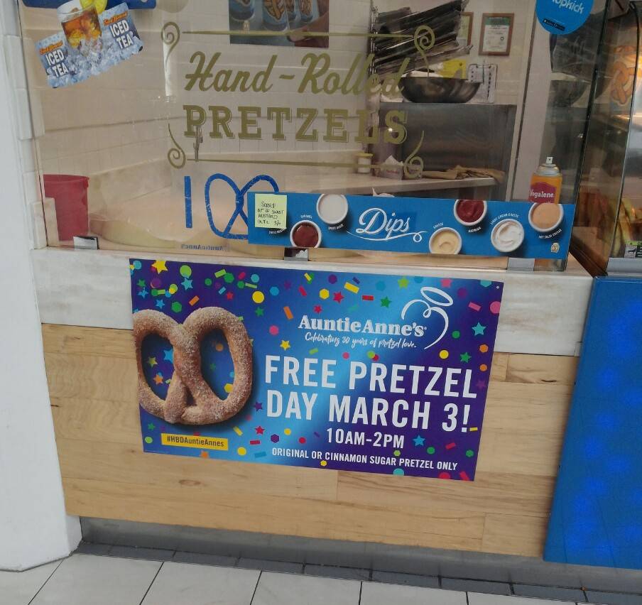 Auntie Annes | cafe | 2037 Newpark Mall Rd, Newark, CA 94560, USA | 5107910781 OR +1 510-791-0781