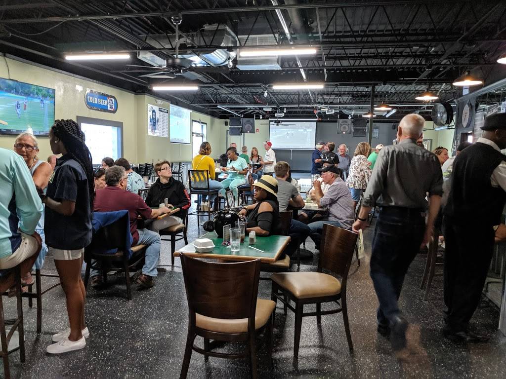 KDs Sports Bar | restaurant | 945 36th St, Wyoming, MI 49509, USA | 6168053705 OR +1 616-805-3705