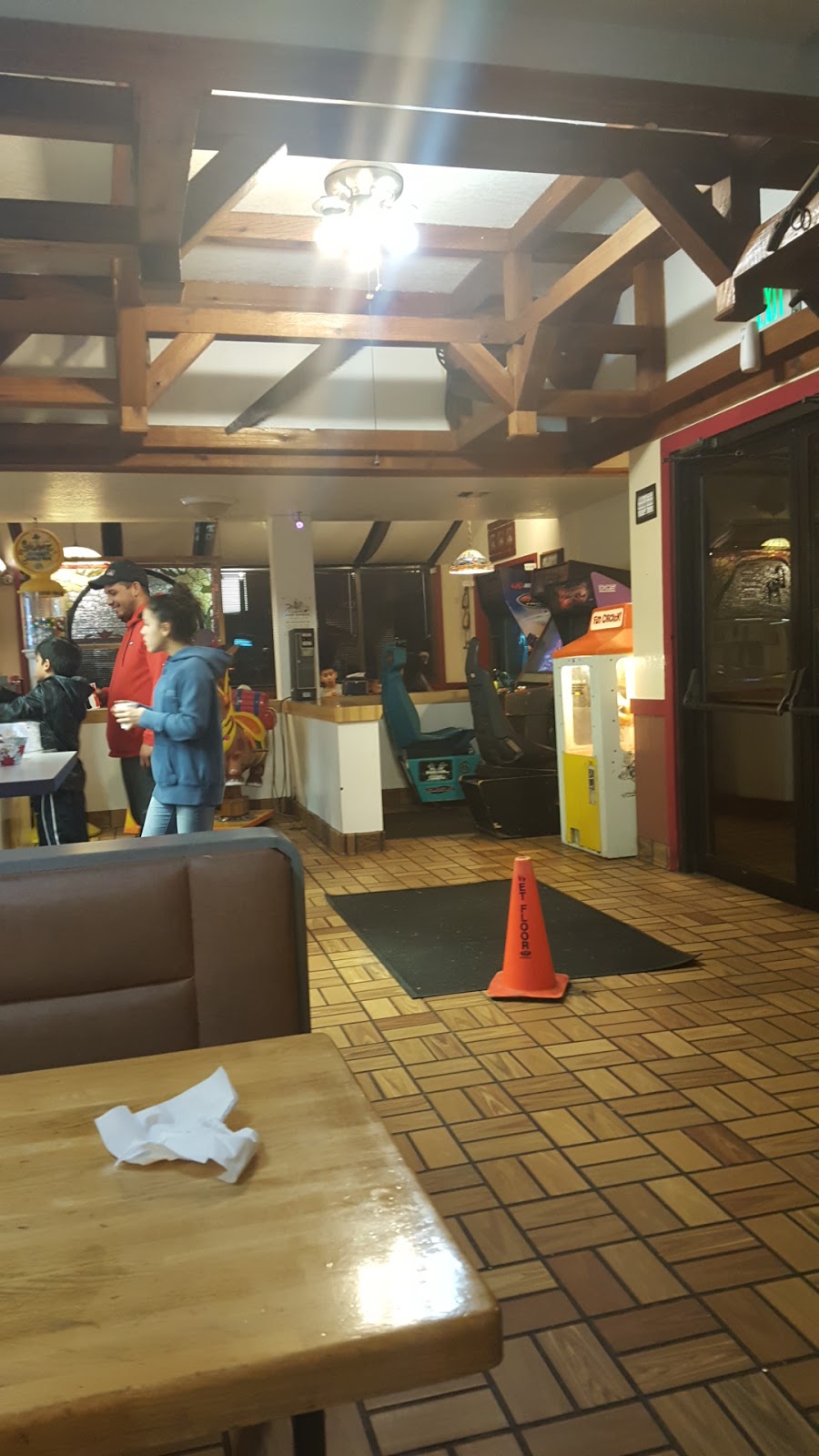 Kennewick Burger Ranch | restaurant | 808 W Vineyard Dr, Kennewick, WA 99336, USA | 5095825554 OR +1 509-582-5554