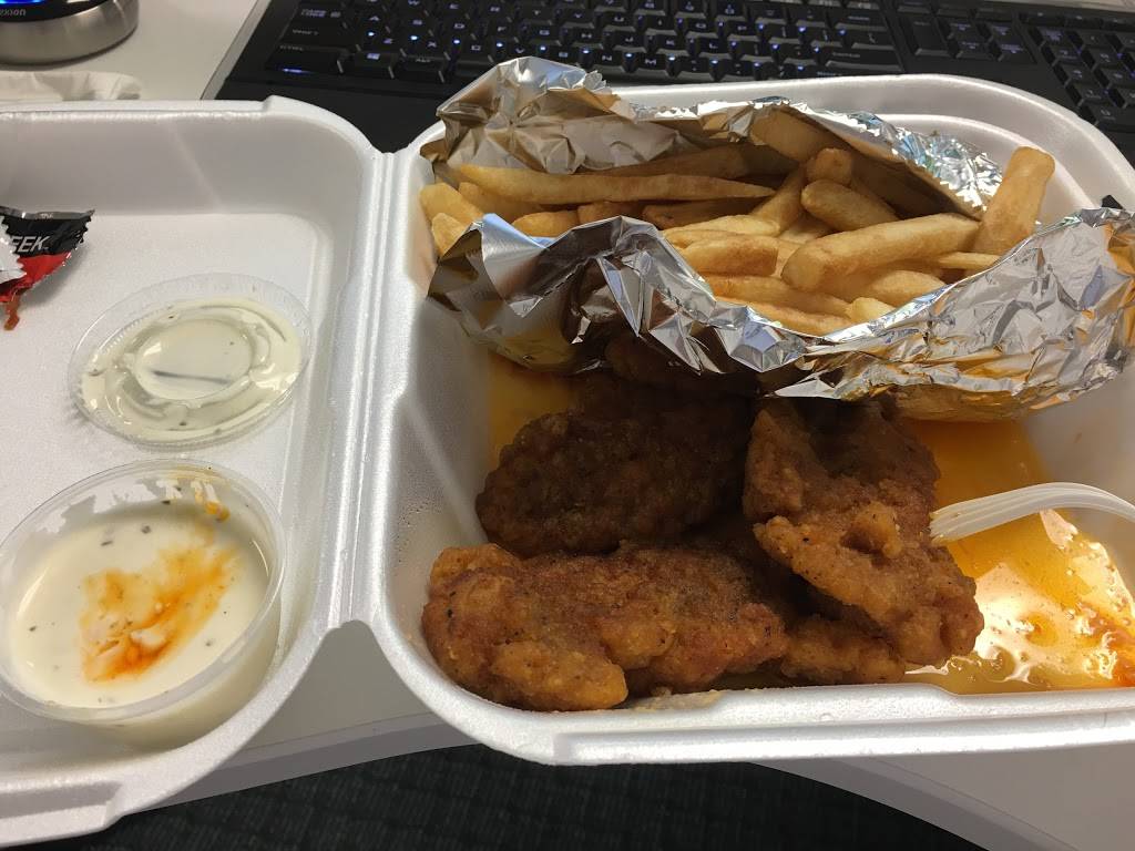 Wing-It | restaurant | 11018 Old St Augustine Rd, Jacksonville, FL 32257, USA | 9042626652 OR +1 904-262-6652