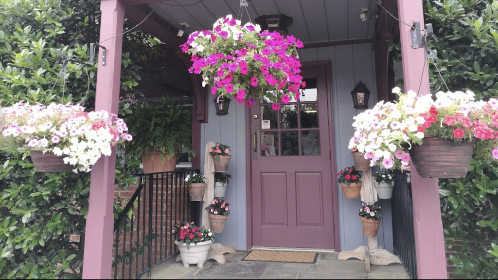 Hanks Place | restaurant | 1625 Creek Rd, Chadds Ford, PA 19317, USA | 6103887061 OR +1 610-388-7061