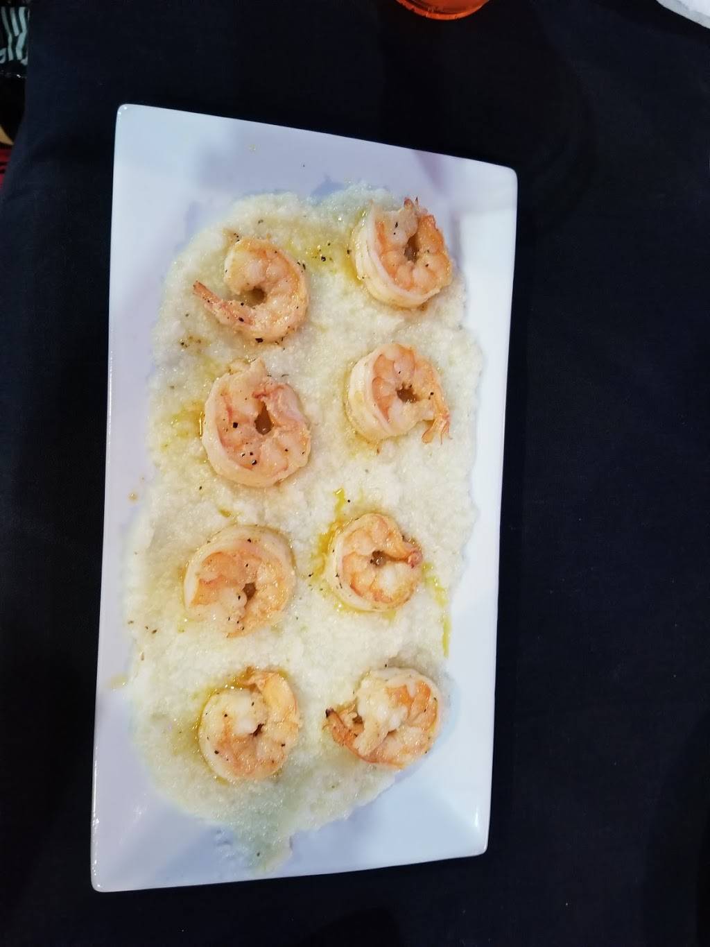 Liason Restaurant | restaurant | 37 N Crater Rd, Petersburg, VA 23803, USA | 8047332110 OR +1 804-733-2110