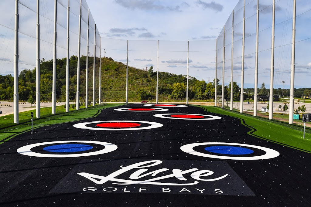 Luxe Golf Bays | restaurant | 7065 S Ballpark Dr, Franklin, WI 53132, USA | 4149086363 OR +1 414-908-6363