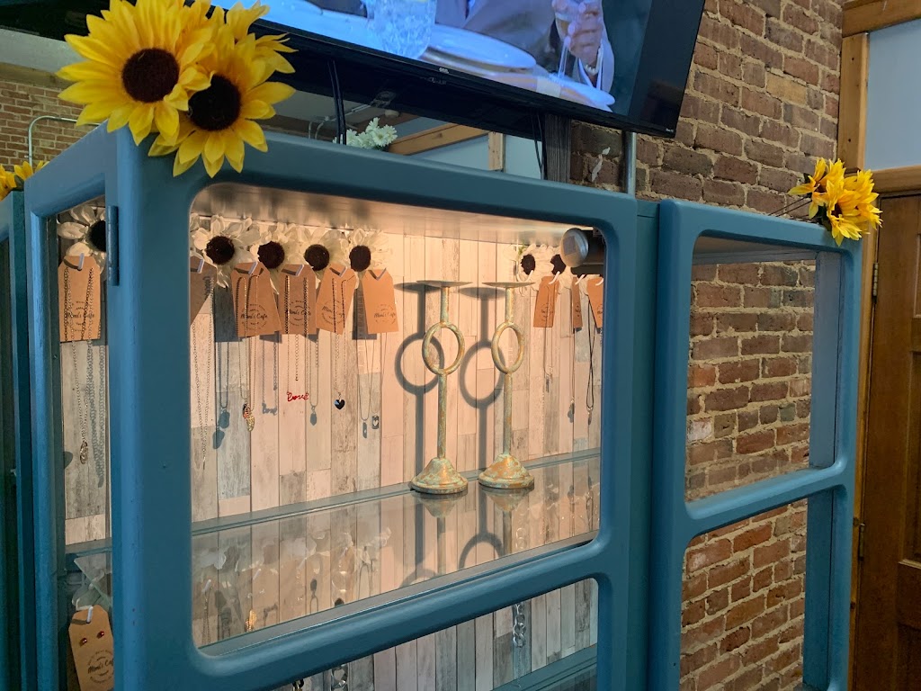 Mimis Cafe Shop | cafe | 209 N Water St, Wilmington, IL 60481, USA | 7798756475 OR +1 779-875-6475