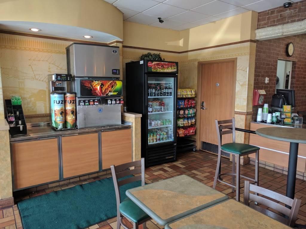Subway Restaurants | restaurant | 2204 62nd Ave S, St. Petersburg, FL 33712, USA | 7278674258 OR +1 727-867-4258