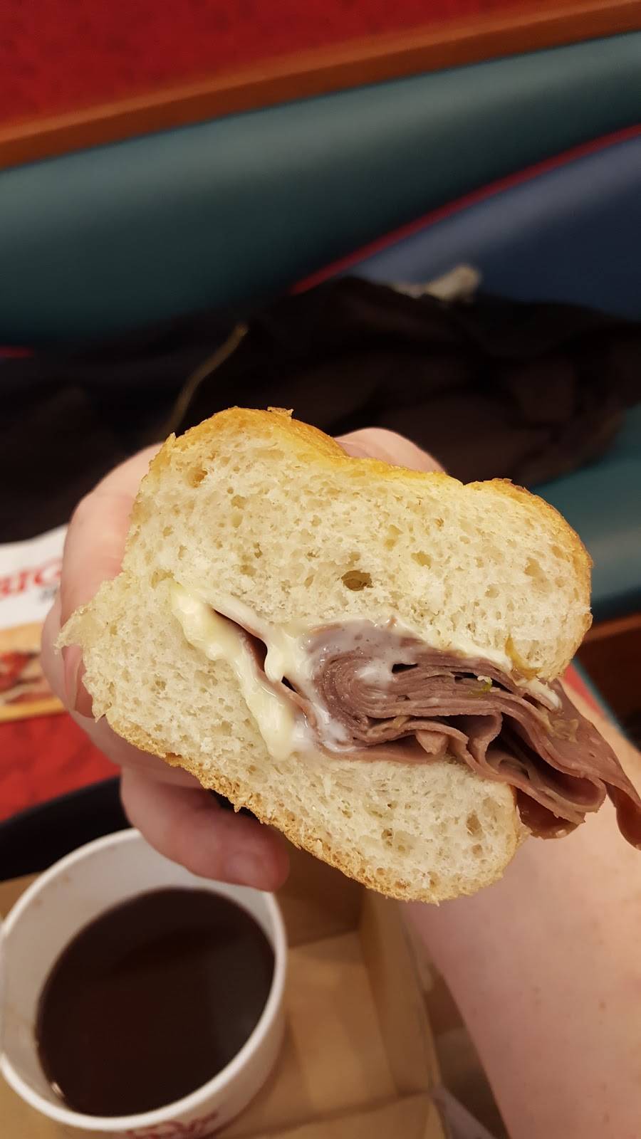 Arbys | restaurant | 4002 E Washington Ave, Madison, WI 53704, USA | 6082404427 OR +1 608-240-4427