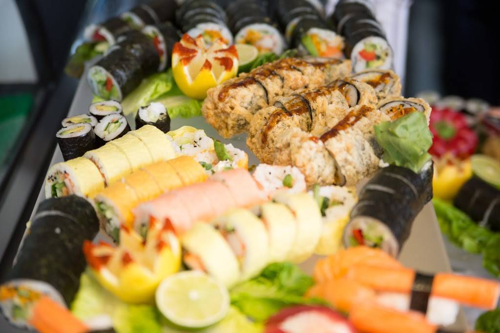 Prima Luna | restaurant | 7301 Boul Henri-Bourassa E, Montréal, QC H1E 2Z6, Canada | 5144946666 OR +1 514-494-6666