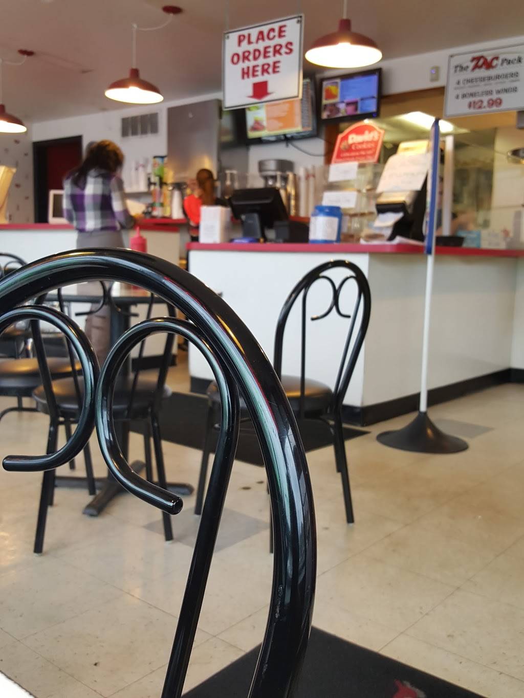 Zacs Hamburgers | restaurant | 3600 Concord Rd, Aston, PA 19014, USA | 6104858511 OR +1 610-485-8511