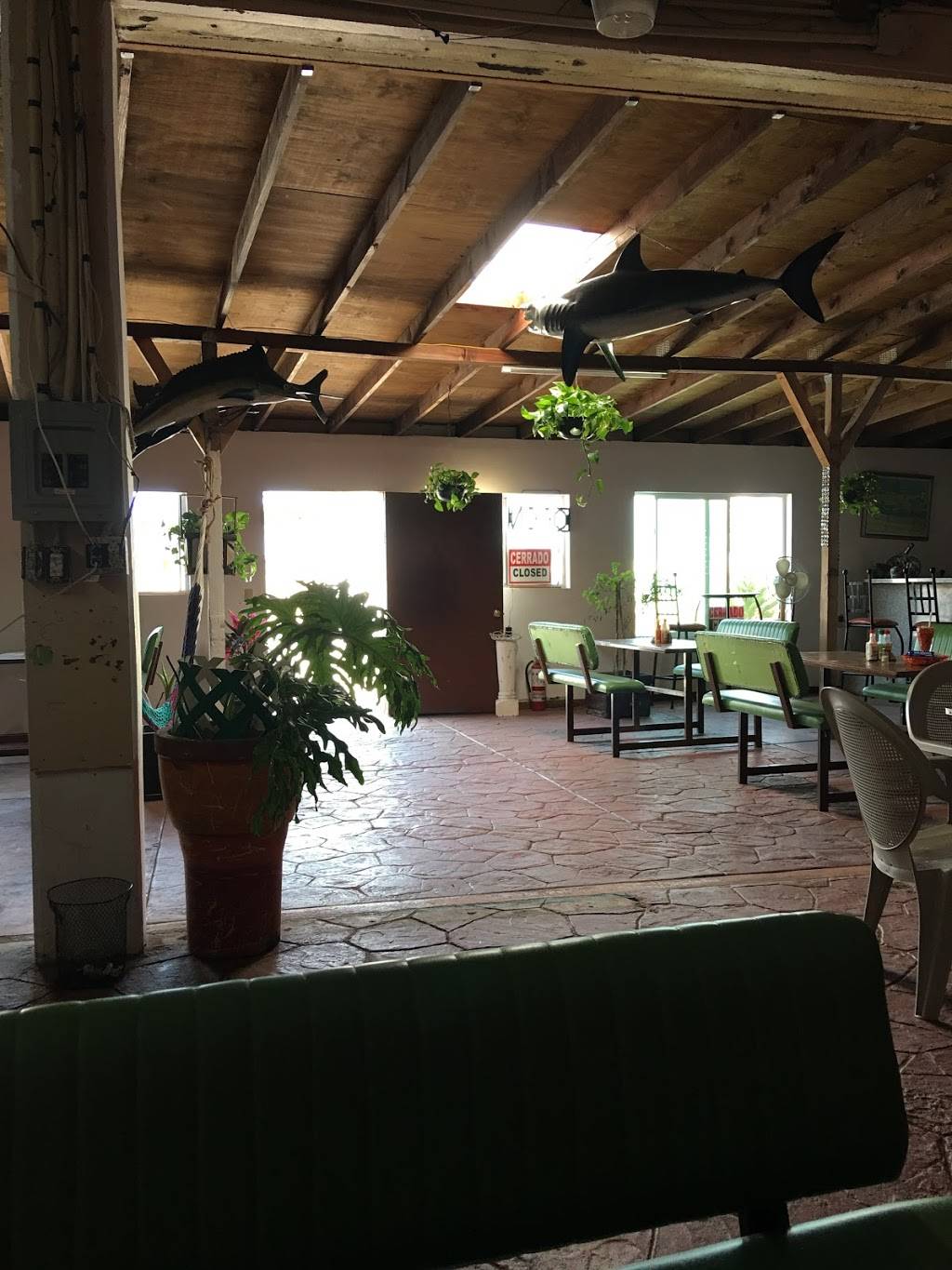 Antojitos Mexicanos Mariscos Y Carnes | restaurant | Echeverria, 22703 Rosarito, B.C., Mexico | 016616121753 OR +52 661 612 1753