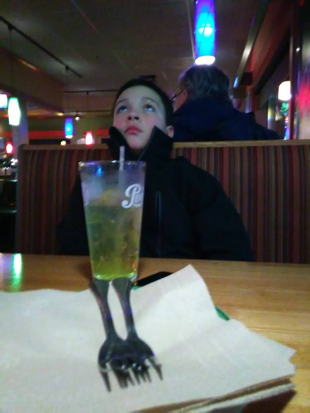 Applebees Grill + Bar | restaurant | 31810 WA-20, Oak Harbor, WA 98277, USA | 3606796100 OR +1 360-679-6100