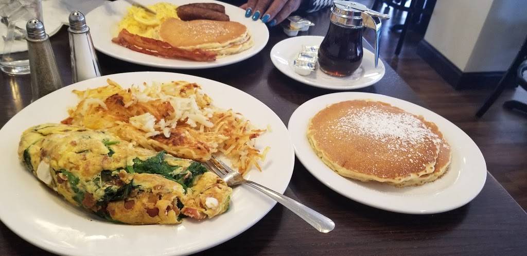 Broadview Family Restaurant | restaurant | 2417 Roosevelt Rd, Broadview, IL 60155, USA | 7083458660 OR +1 708-345-8660