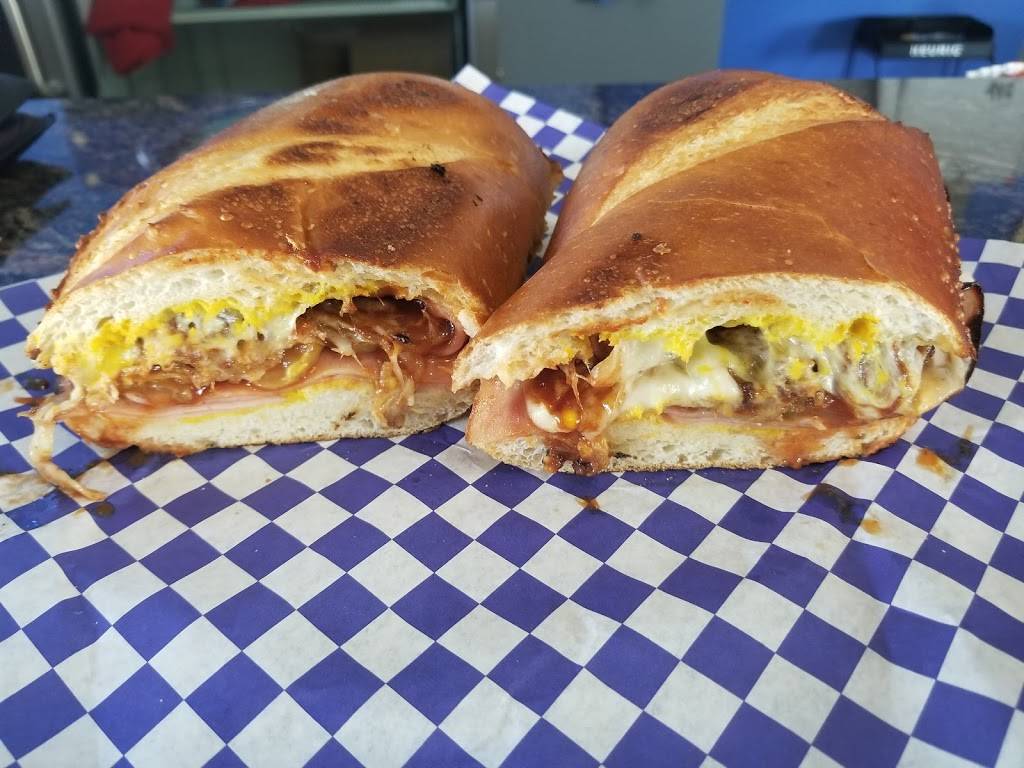 Sams Deli | restaurant | 643 S Highland St, Memphis, TN 38111, USA | 9014545582 OR +1 901-454-5582