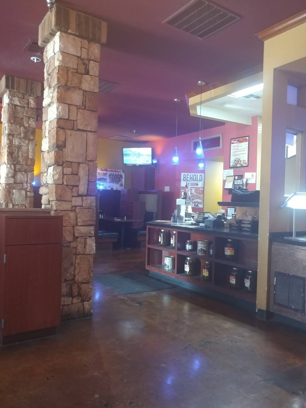 Me-n-Eds Pizzeria | restaurant | 2483 10th Ave, Hanford, CA 93230, USA | 5595826205 OR +1 559-582-6205