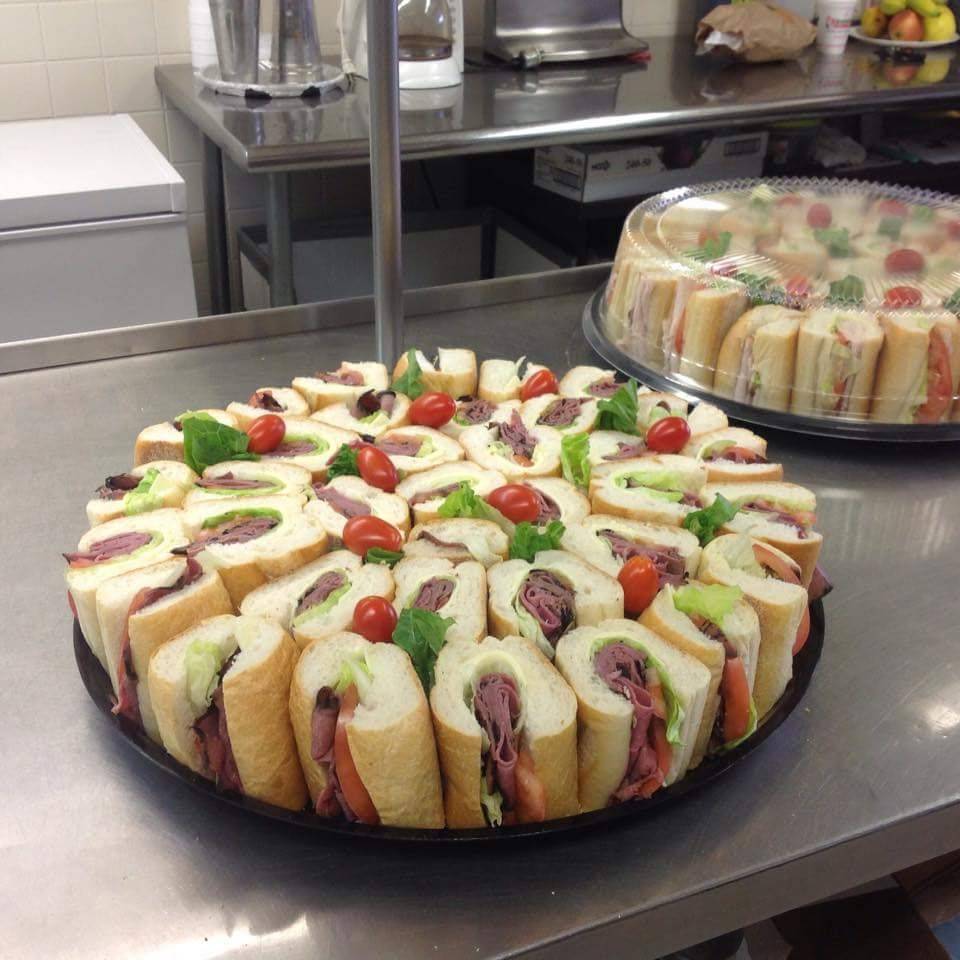 Boston Pizza | restaurant | 2422 Rhawn St, Philadelphia, PA 19152, USA | 2153333100 OR +1 215-333-3100