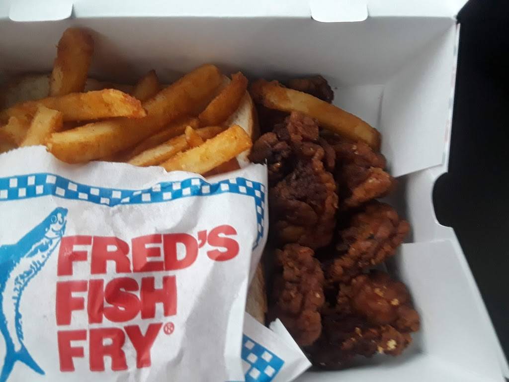 Freds Fish Fry | restaurant | 320 Somerset Rd, San Antonio, TX 78211, USA | 2109236643 OR +1 210-923-6643