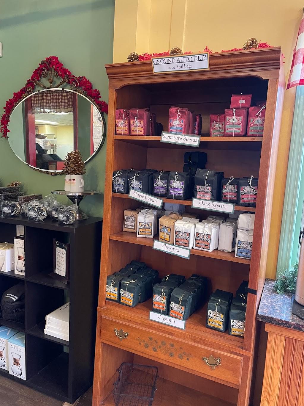 Shelburne Falls Coffee Roasters | cafe | 100 Federal St, Greenfield, MA 01301, USA | 4137738028 OR +1 413-773-8028