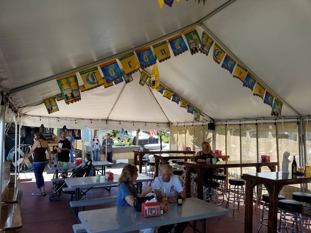 Rusty Porthole | restaurant | 3893 Willow Rd, Bethel Island, CA 94511, USA | 9256843607 OR +1 925-684-3607