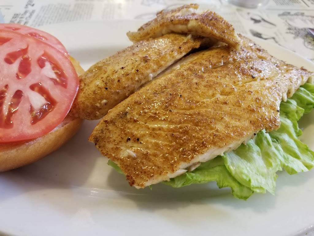 Bridgeview Diner | restaurant | 110 W Central Ave, Mackinaw City, MI 49701, USA | 2314365339 OR +1 231-436-5339