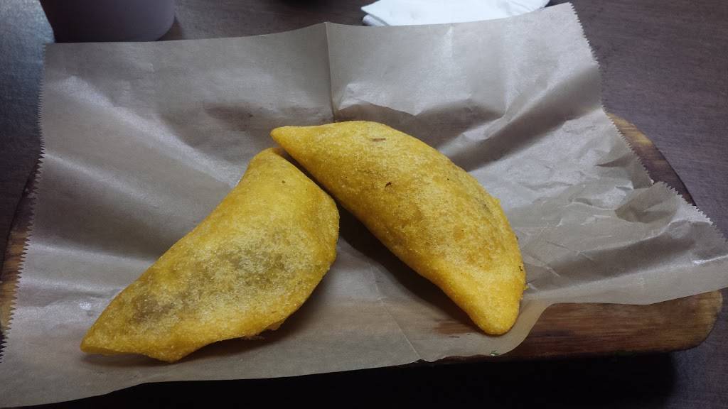 Sabor Latino Juice Land | restaurant | 2324 S Collins St, Arlington, TX 76014, USA | 8178600500 OR +1 817-860-0500