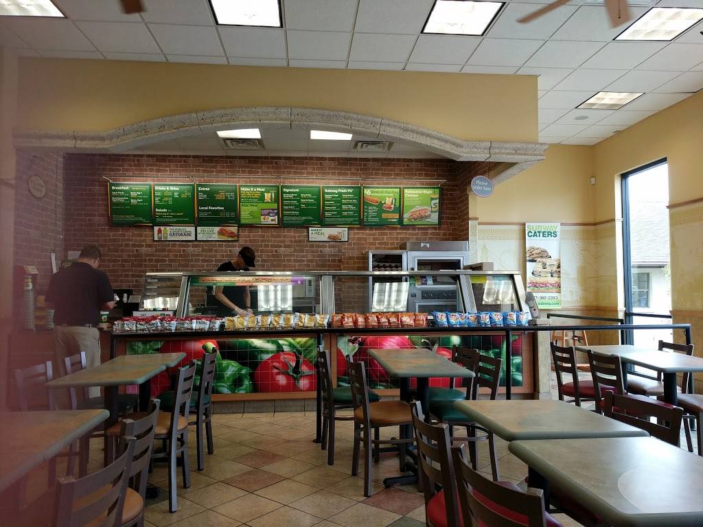 Subway Restaurants | restaurant | 814 N U.S. Hwy 41, Ruskin, FL 33570, USA | 8136452820 OR +1 813-645-2820