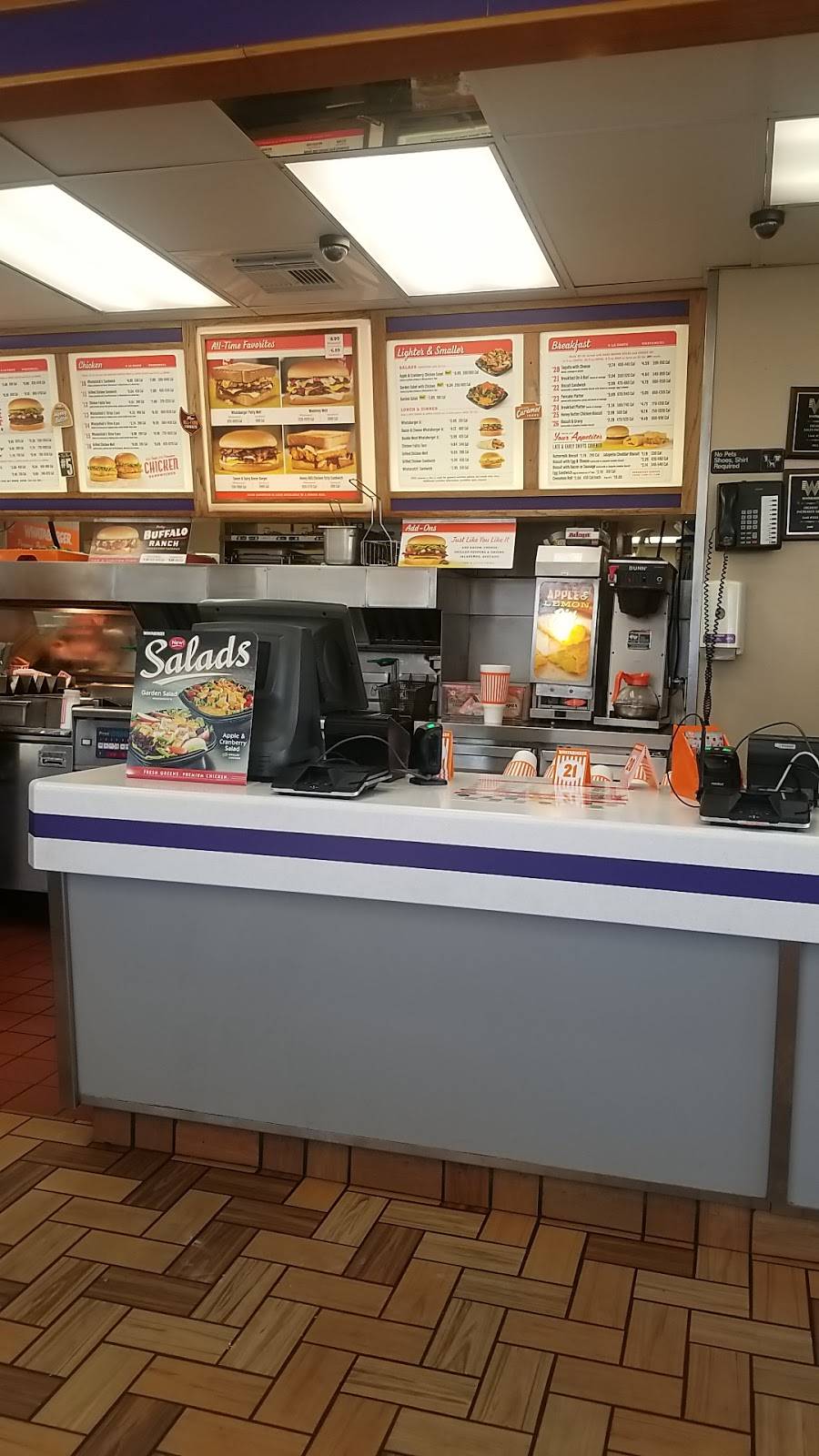 Whataburger | restaurant | 2401 W Berry St, Fort Worth, TX 76110, USA | 8179246681 OR +1 817-924-6681