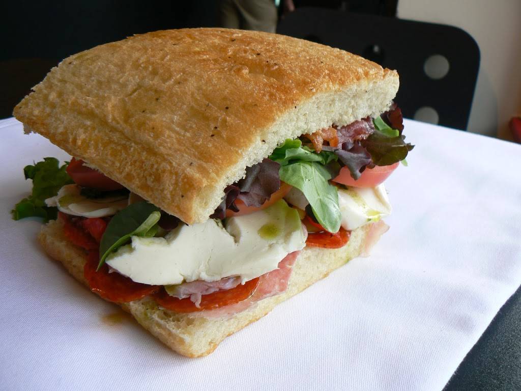 The Pizza Gourmet | restaurant | 357 Hope St, Providence, RI 02906, USA | 4017510355 OR +1 401-751-0355