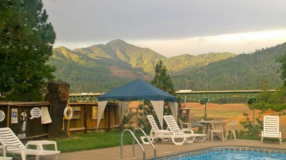 Lakeshore Inn & RV | night club | 20483 Lakeshore Dr, Lakehead, CA 96051, USA | 5302382003 OR +1 530-238-2003