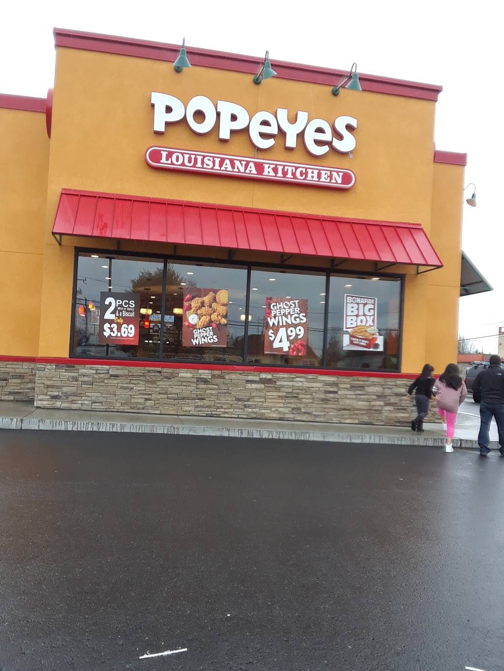 Popeyes Louisiana Kitchen | restaurant | 1520 SW 100th St, Seattle, WA 98146, USA | 2064203651 OR +1 206-420-3651
