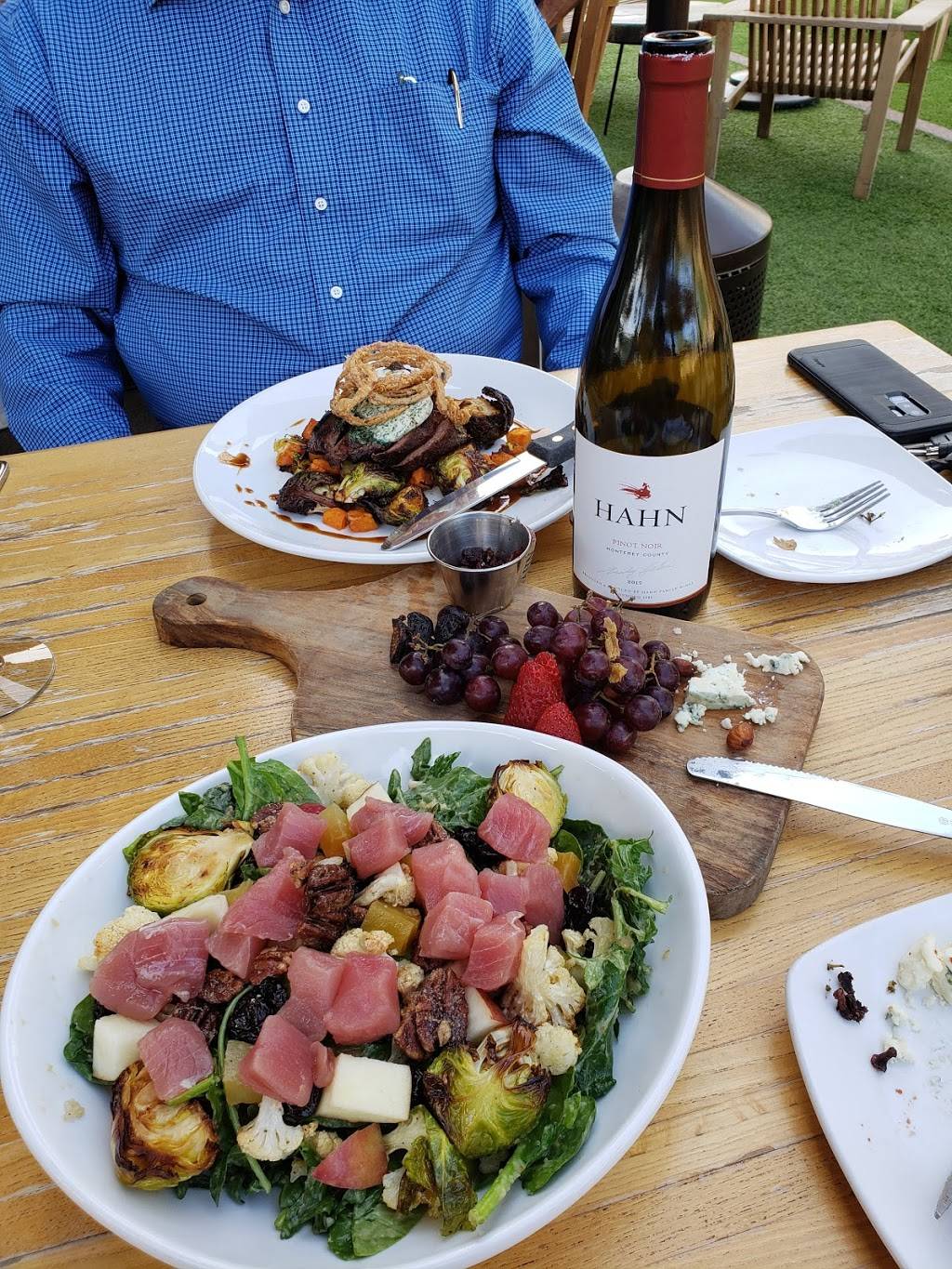 The Vig McDowell Mountain | restaurant | 10199 E Bell Rd, Scottsdale, AZ 85260, USA | 4809352949 OR +1 480-935-2949