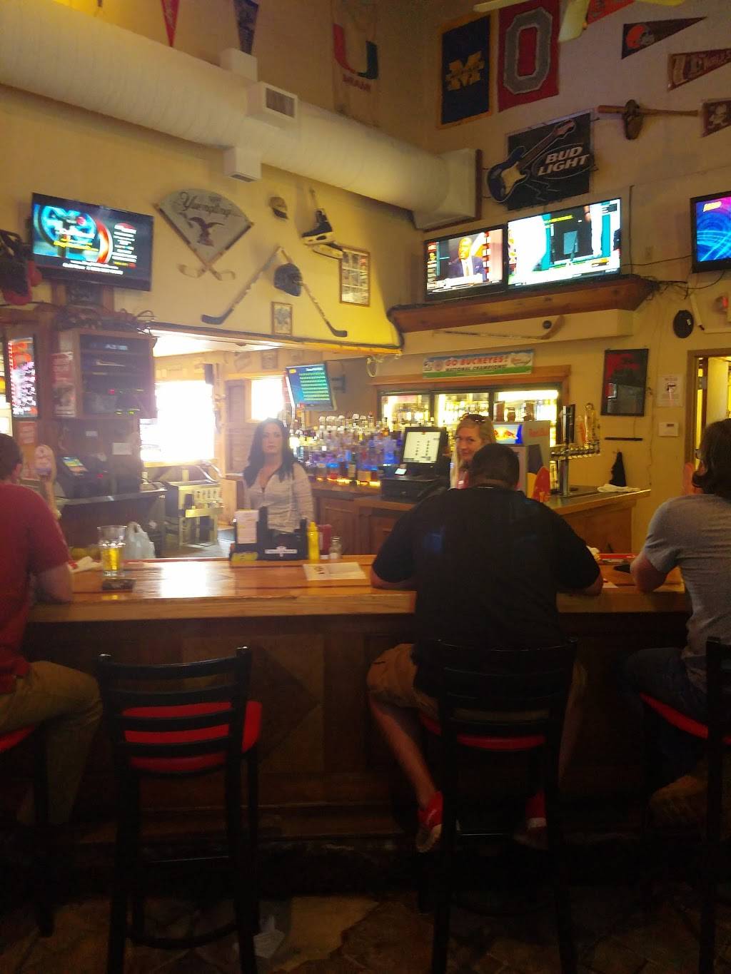 Musketeers Bar & Grill | restaurant | 3027 Brecksville Rd, Richfield, OH 44286, USA | 3306594111 OR +1 330-659-4111