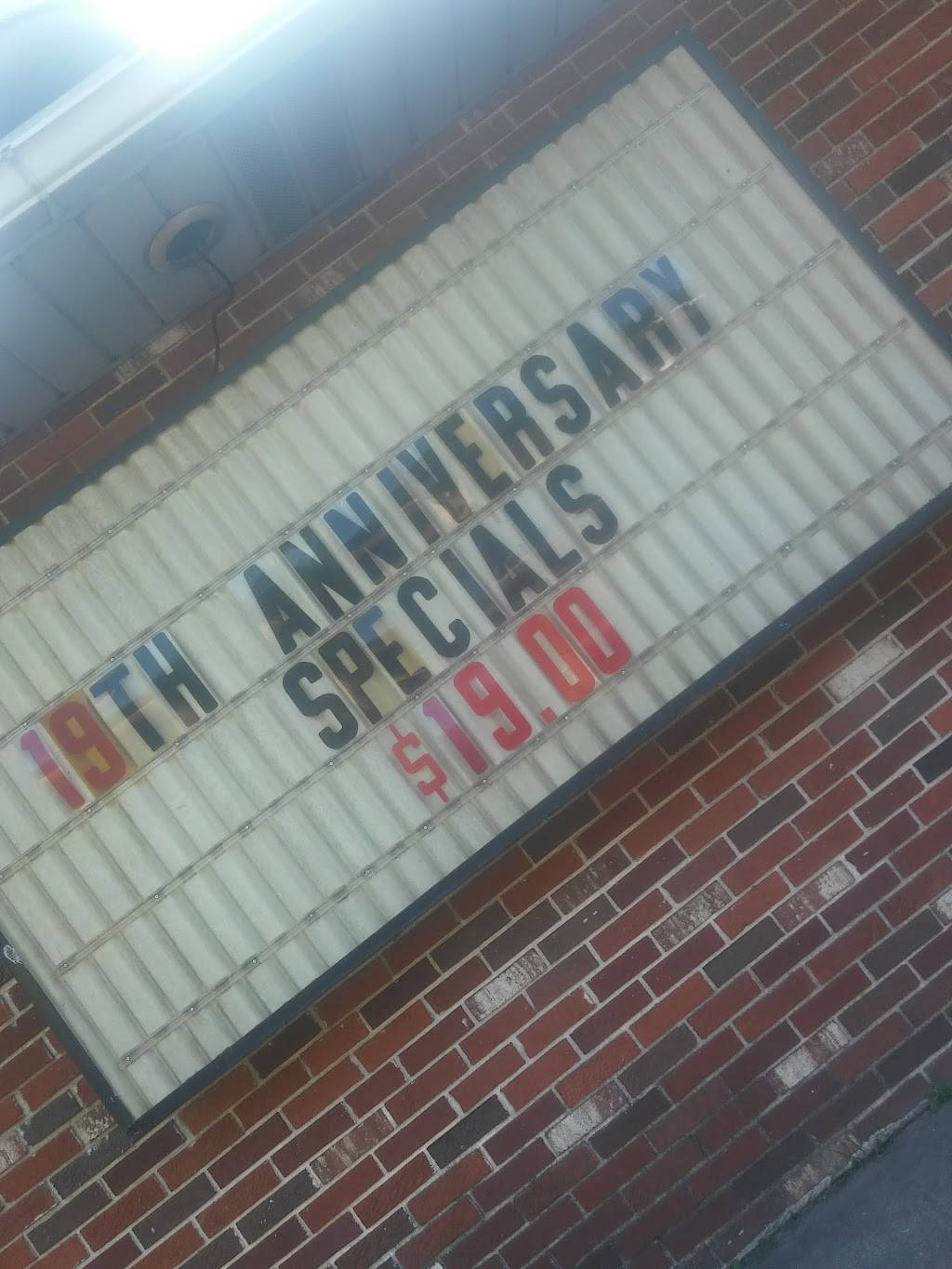 Jukebox Pizza | restaurant | 167 N Main St, Waynesburg, OH 44688, USA | 3308664133 OR +1 330-866-4133