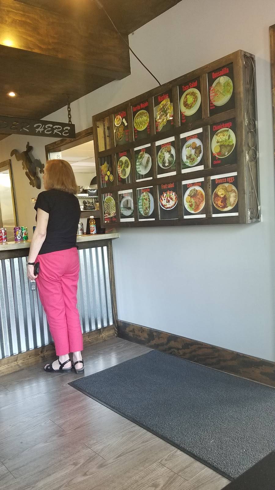 La Casita | restaurant | 7 Woodsdale Ave, Cincinnati, OH 45216, USA | 5139549565 OR +1 513-954-9565