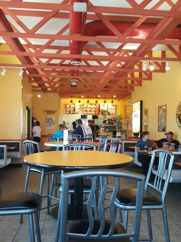 Taco Johns | restaurant | 500 Lincoln Way, Ames, IA 50010, USA | 5152323176 OR +1 515-232-3176