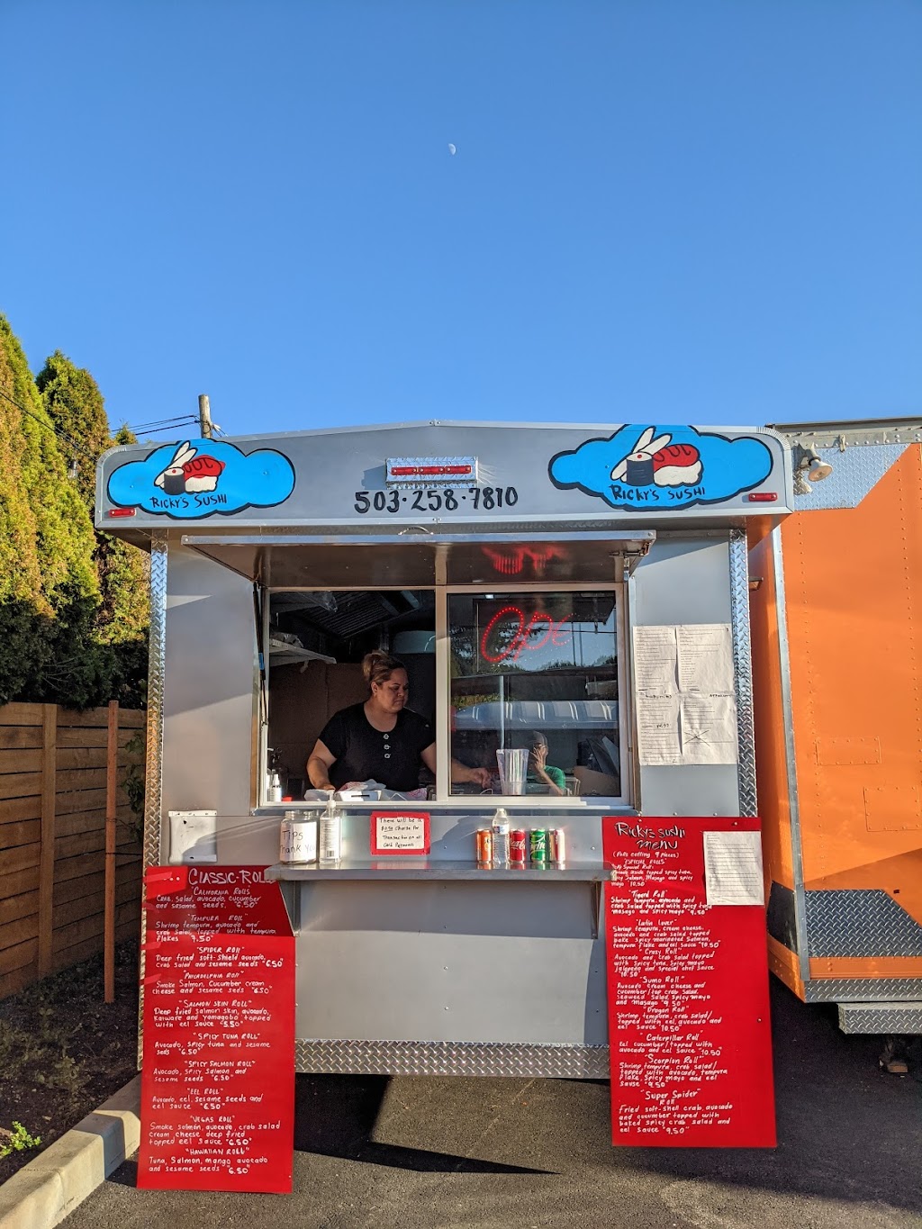 Rickys Sushi - Portland Oregon | restaurant | 8220 NE Davis St #17, Portland, OR 97220, USA | 5032587810 OR +1 503-258-7810