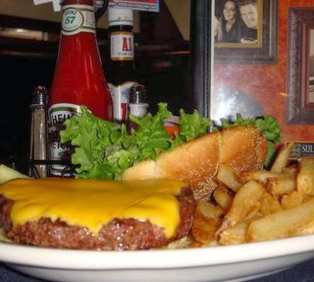 Sullys Saloon & Restaurant | restaurant | 434 S 4th St, Louisville, KY 40202, USA | 5025854100 OR +1 502-585-4100