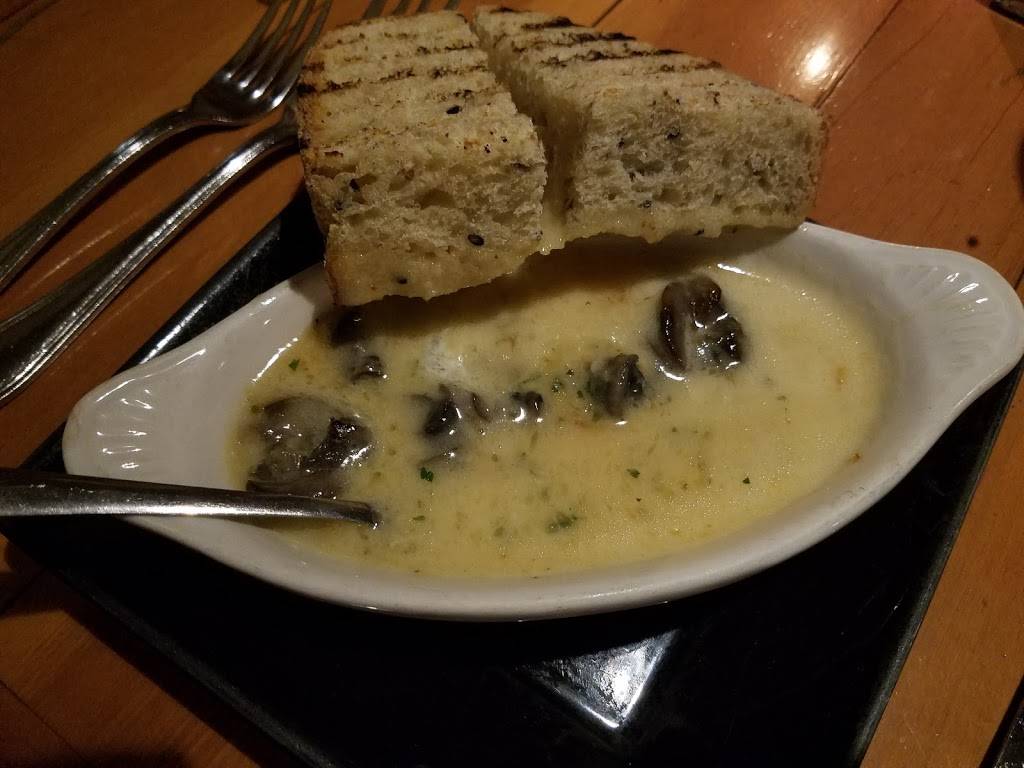 Jonathans Cork | restaurant | 6320 E Tanque Verde Rd, Tucson, AZ 85715, USA | 5202961631 OR +1 520-296-1631