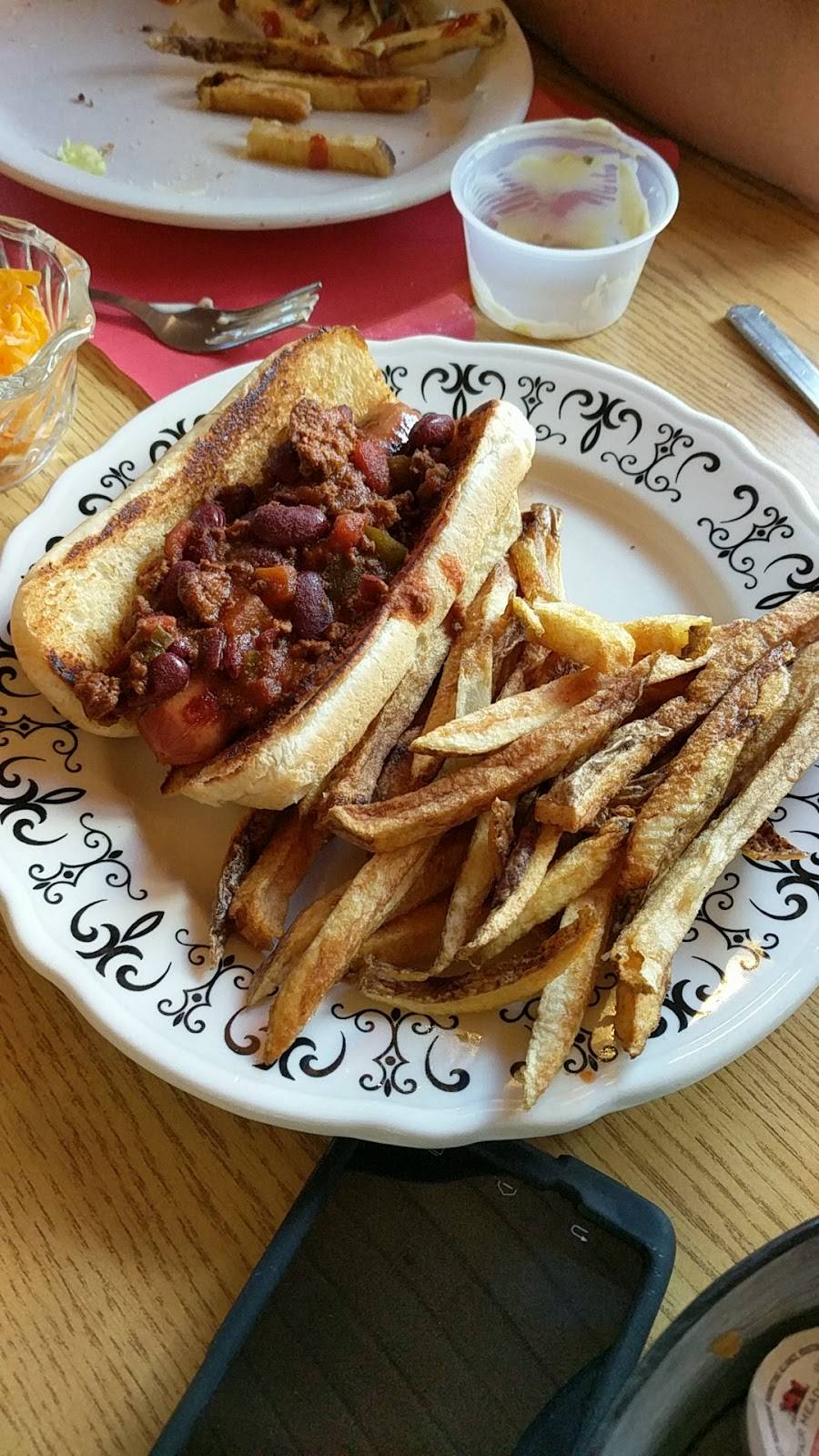 Farmhouse Restaurant | restaurant | 9100 US-2, Gould City, MI 49838, USA | 9064776220 OR +1 906-477-6220