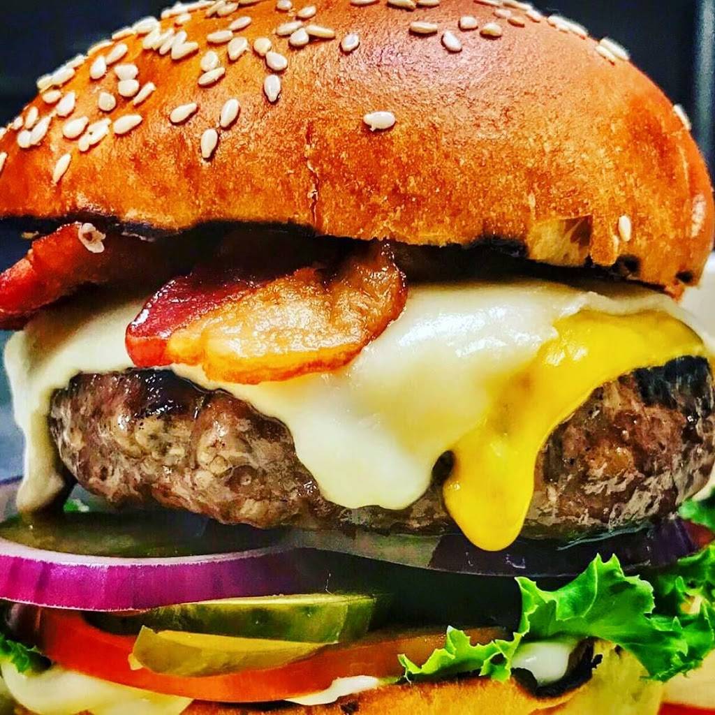 Chelys Pizza | restaurant | 2235 S Laramie Ave, Cicero, IL 60804, USA | 7087807330 OR +1 708-780-7330