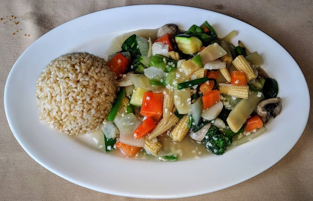 Tea Tree Asian Bistro | night club | 4100 Chappel Dr, Perrysburg, OH 43551, USA | 4198748828 OR +1 419-874-8828