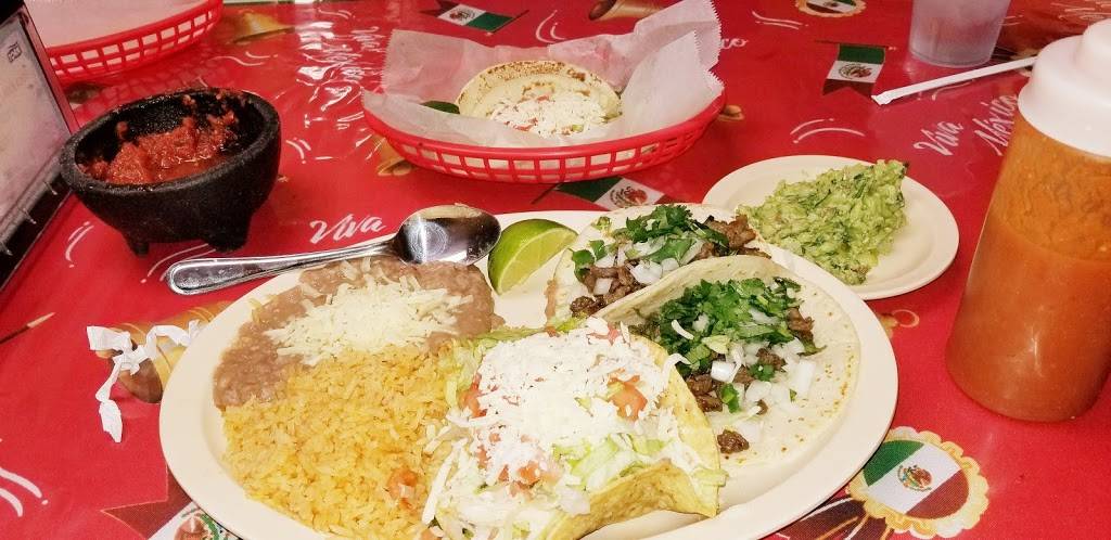 Mi Ranchito | restaurant | 2019 S Main St, Rockford, IL 61102, USA | 8159618138 OR +1 815-961-8138